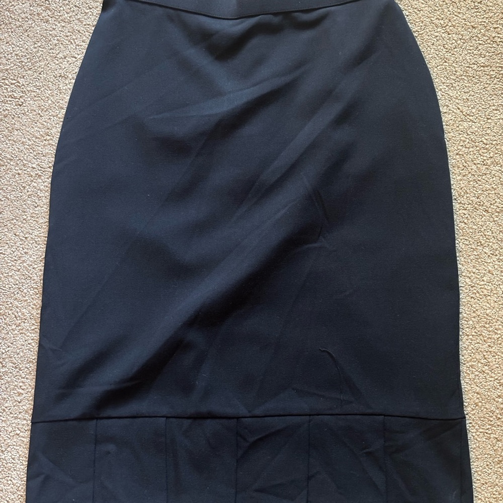 Investments Classic Black Pencil Skirt